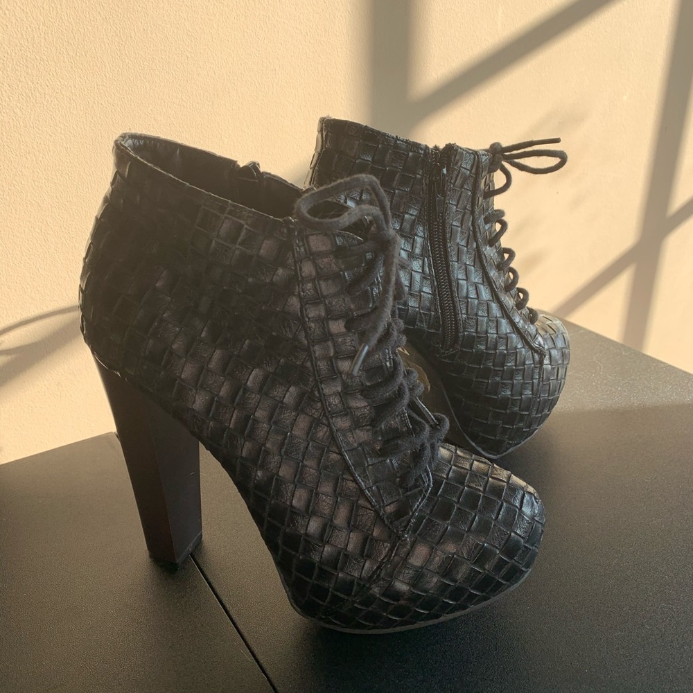 Charlotte Russe size 7  boots